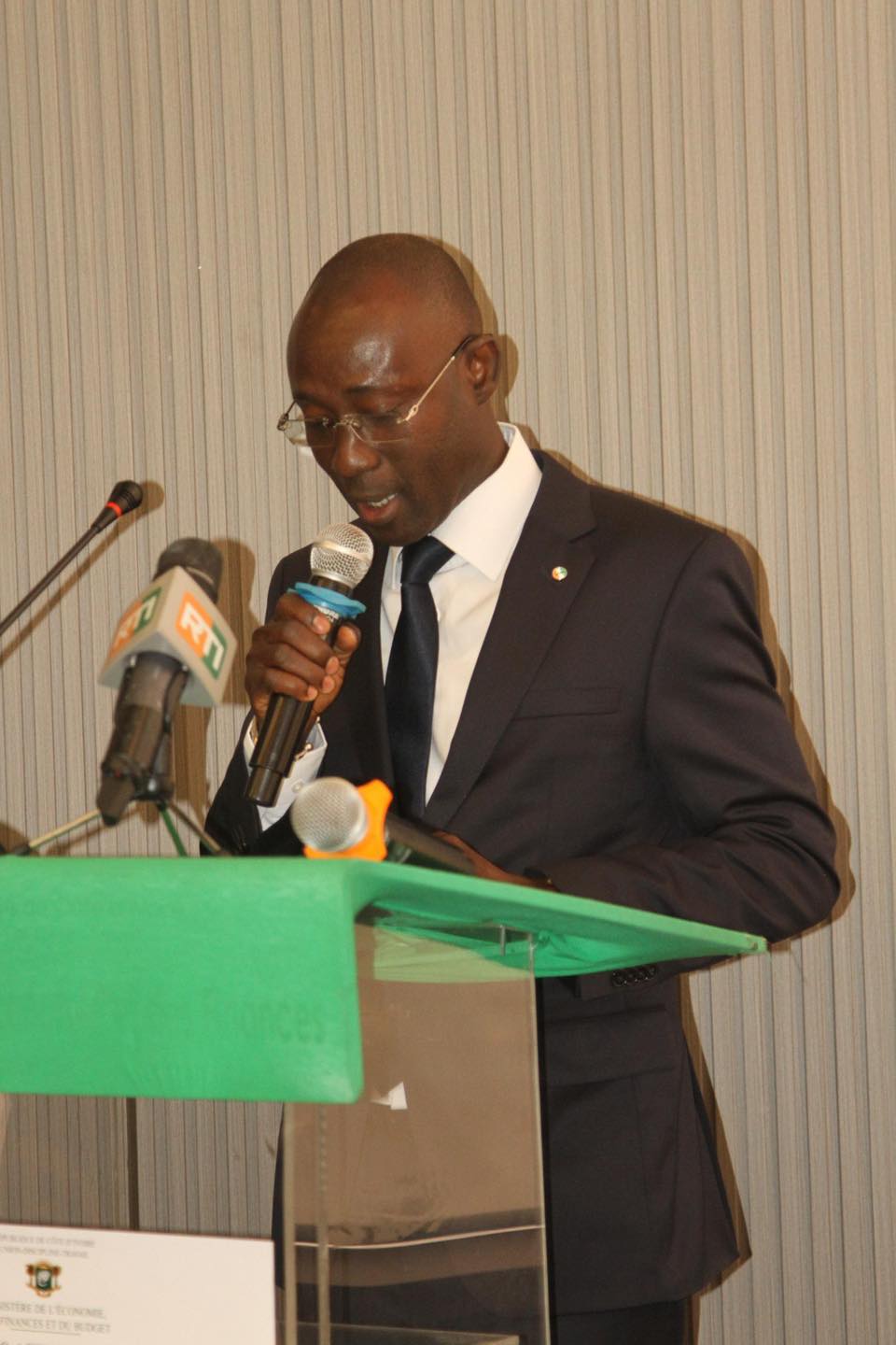 signature des Lettres d’Engagement sur la Performance MINISTRE/Responsables des Programmes
