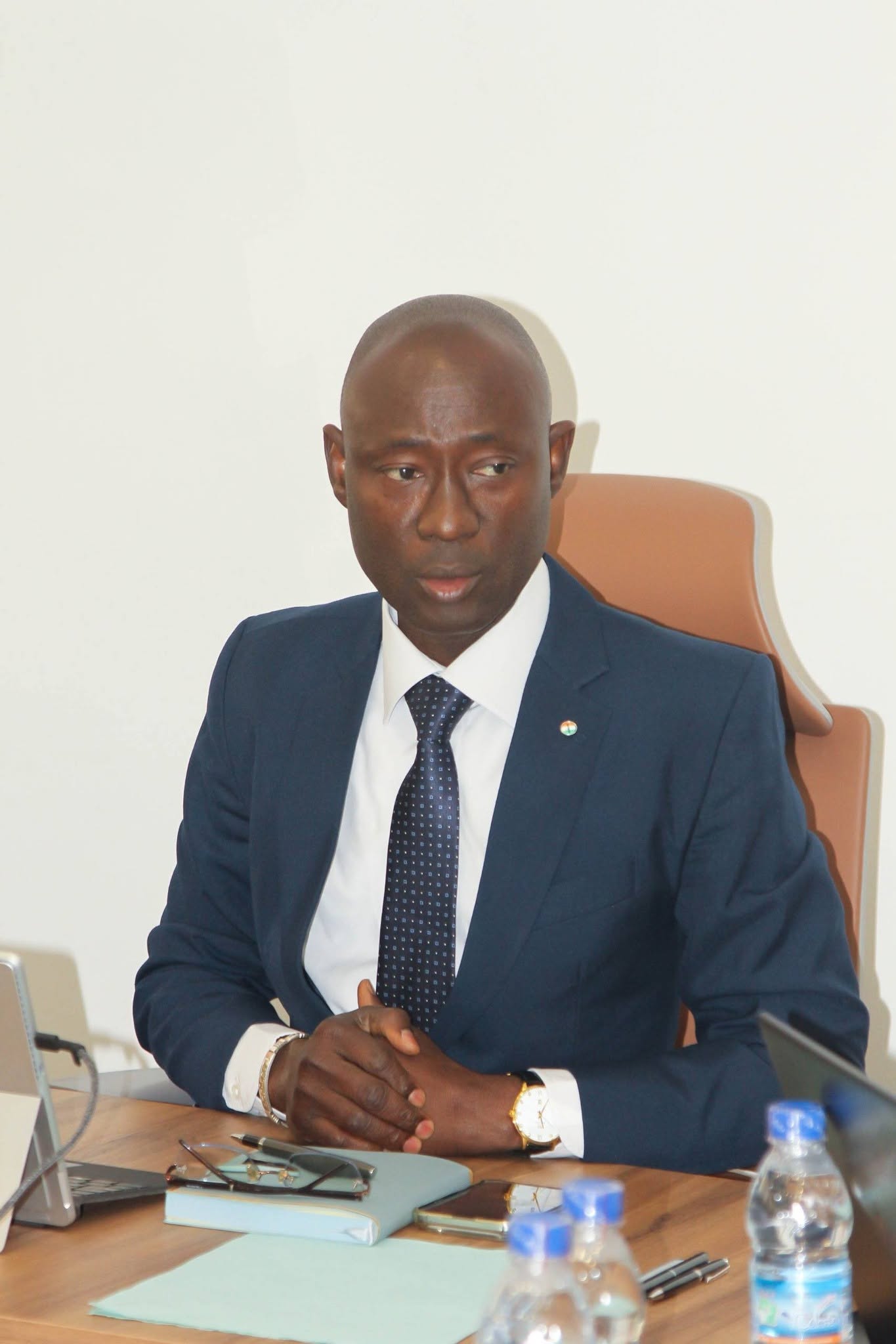 REVUE DE SUIVI DES DEPENSES D'INVESTISSEMENT DU MEFB