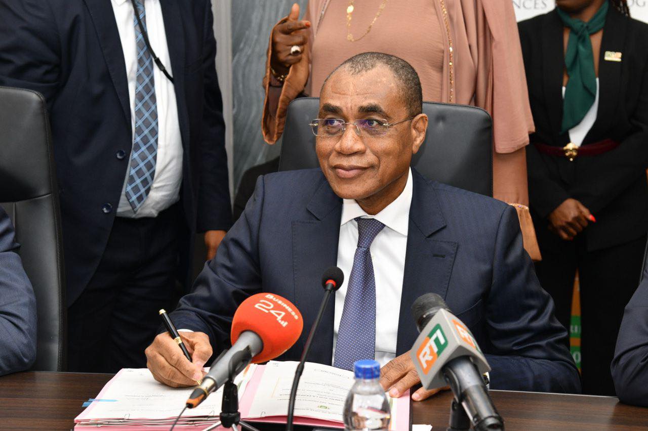 signature des Lettres d’Engagement sur la Performance MINISTRE/Responsables des Programmes