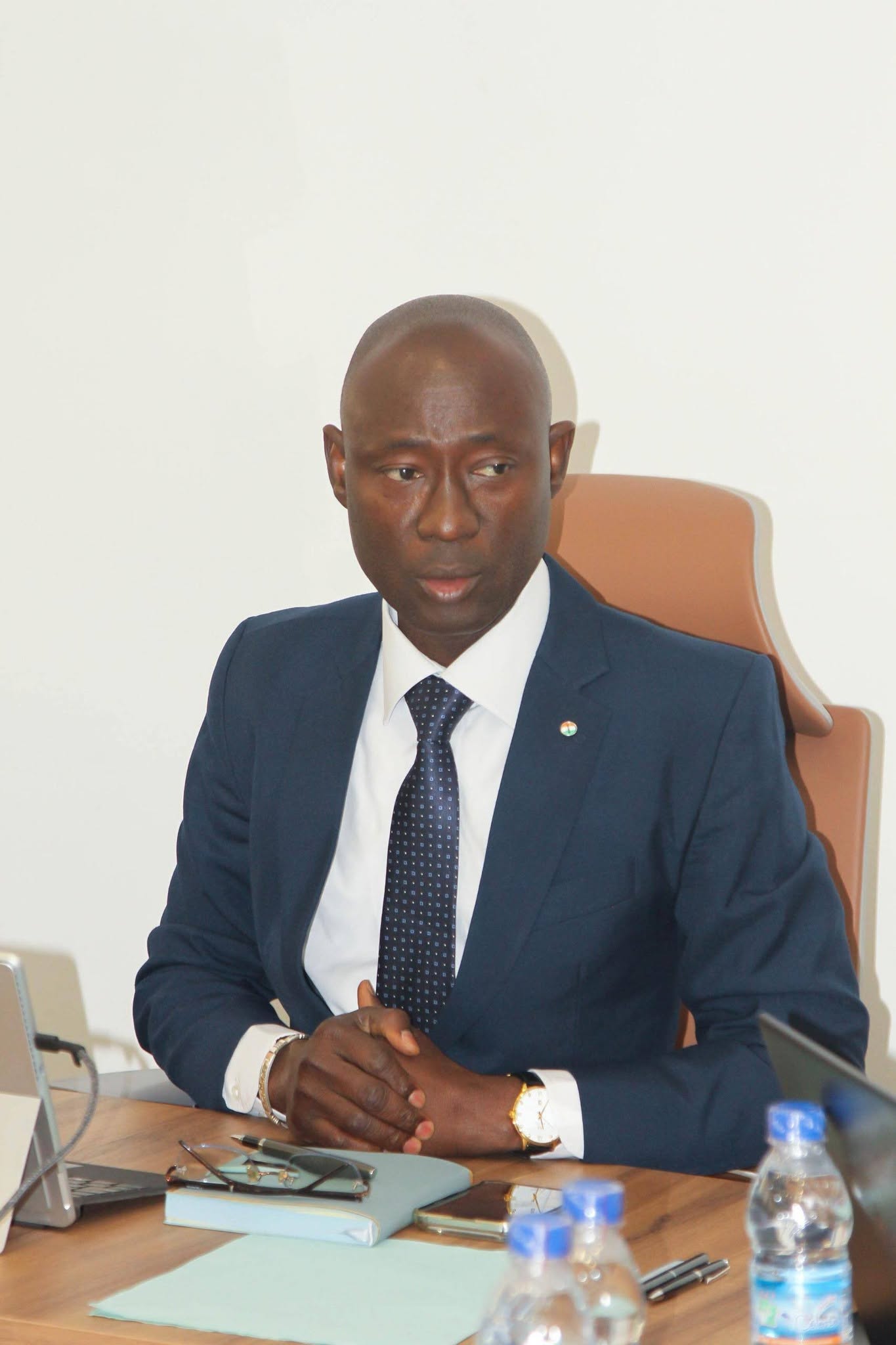REVUE DE SUIVI DES DEPENSES D'INVESTISSEMENT DU MEFB